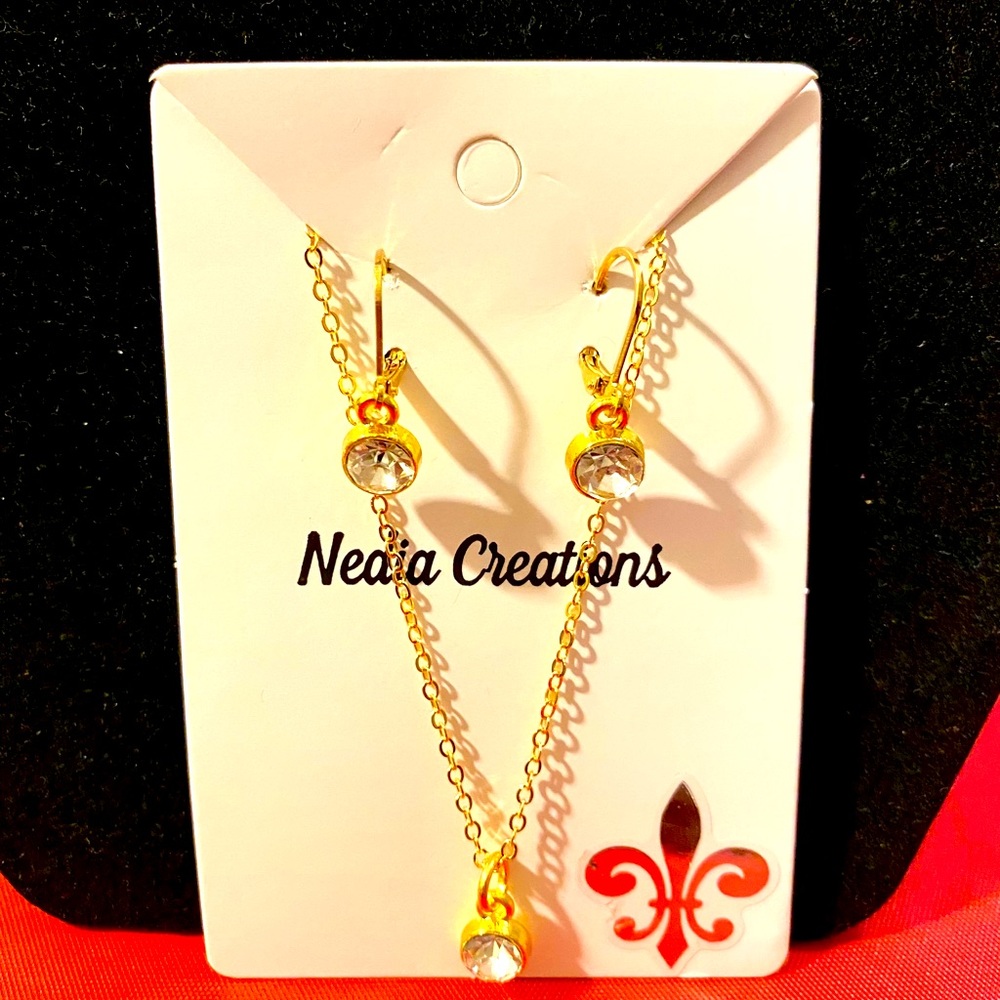 Diamond color Rhinestone Necklace and Earring Set